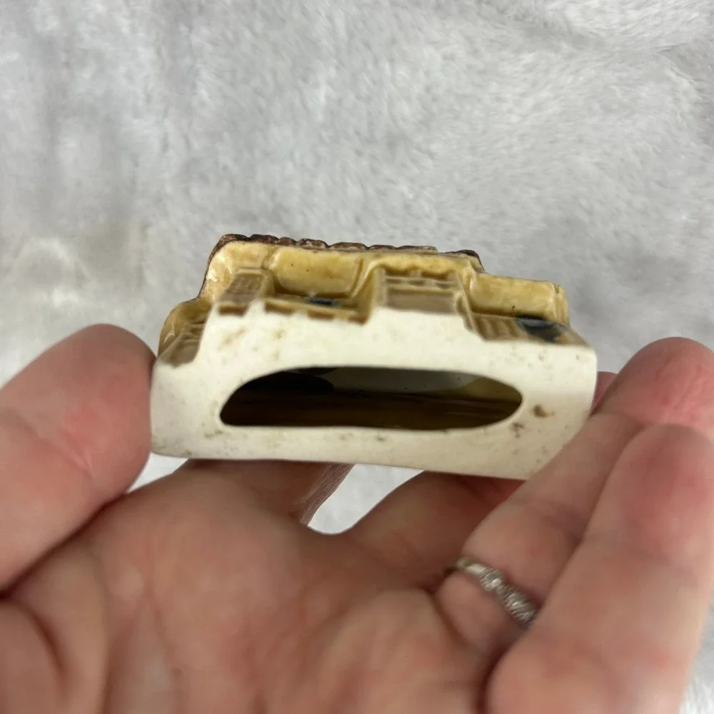 Vintage Miniature Japanese Thatched Roof House aquarium Figurine‎ Made in Japan